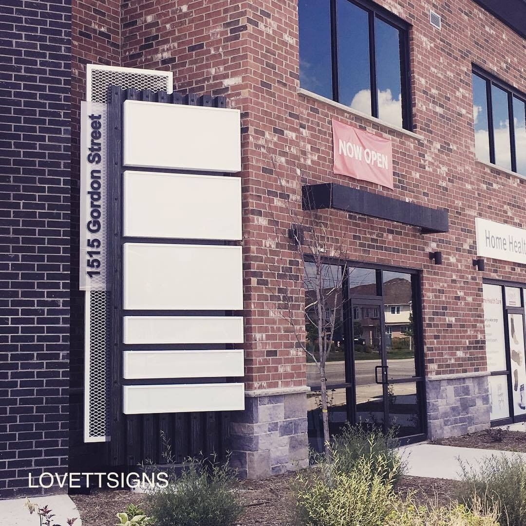 LovettSigns's tweet image. Throwback Thursday!
This project was completed in 2018!

For more examples of pylon signs, please call or email us to access our exclusive portfolio.

☎ 519 822 9558
bit.ly/2RAff41
#pylon #pylonsigns #pylonsignage #signs #lovettsigns #Isawthesign #design #signdesigns