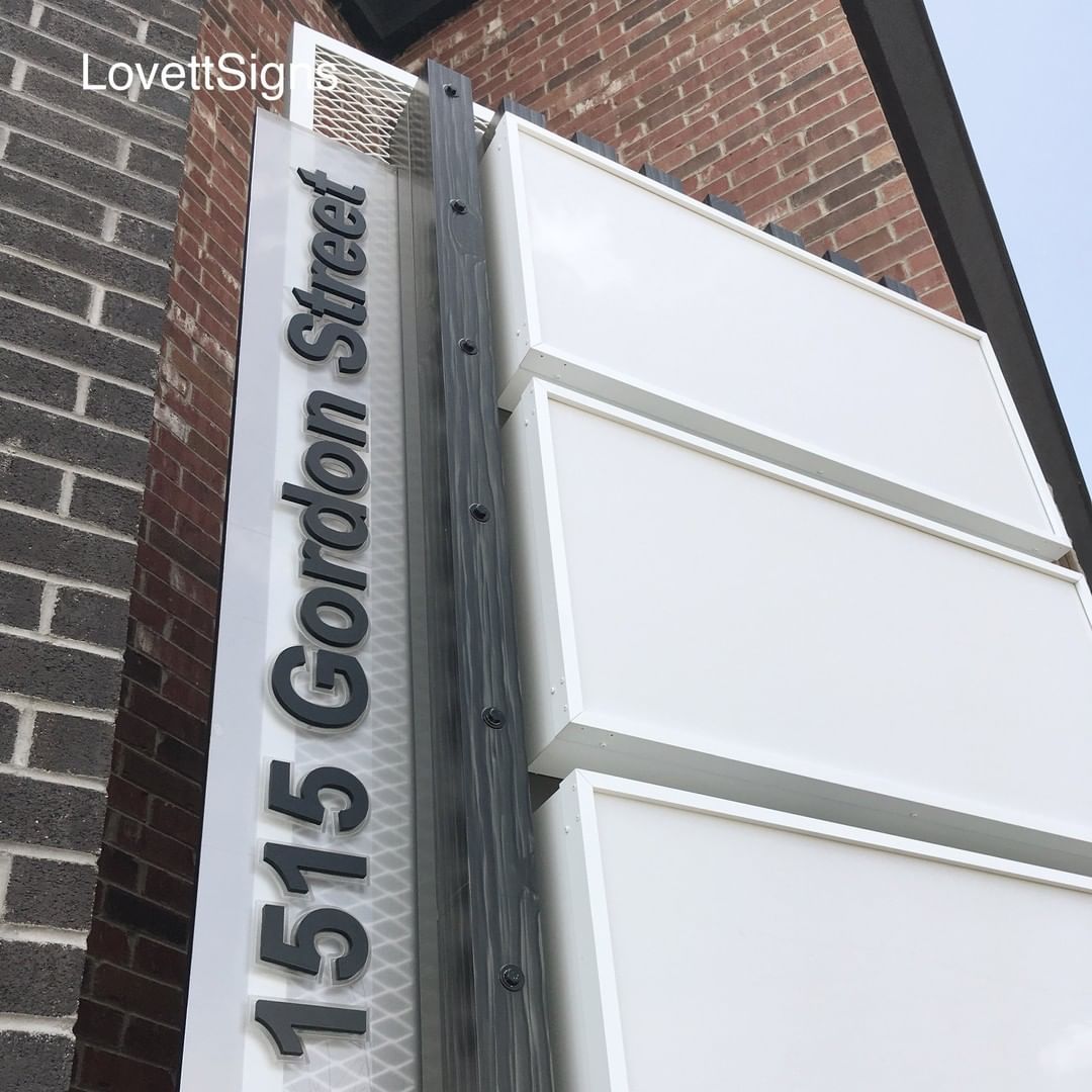 LovettSigns's tweet image. Throwback Thursday!
This project was completed in 2018!

For more examples of pylon signs, please call or email us to access our exclusive portfolio.

☎ 519 822 9558
bit.ly/2RAff41
#pylon #pylonsigns #pylonsignage #signs #lovettsigns #Isawthesign #design #signdesigns