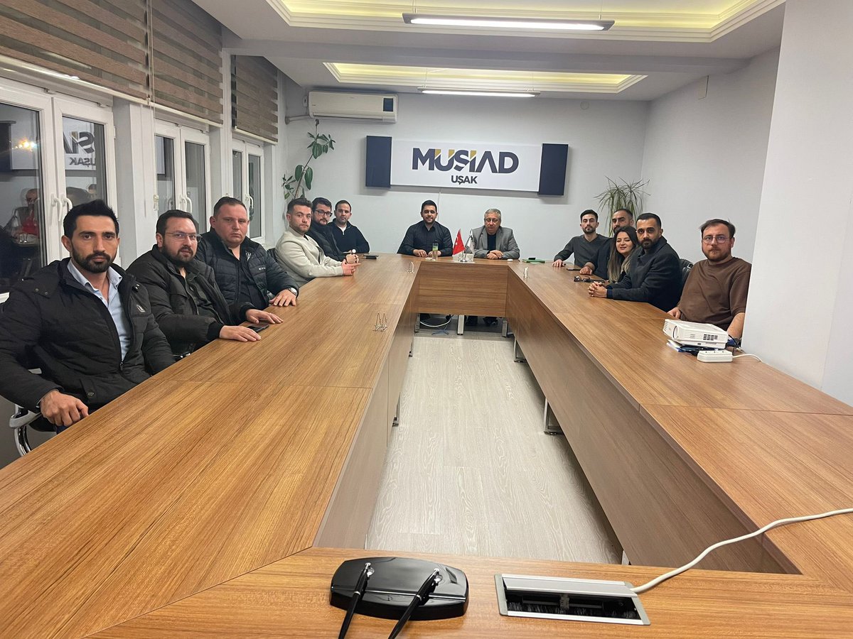 Haftalık Olağan yönetim Kurulu Toplantımız
Sn.Müsiad Uşak Şube Başkanımız İbrahim Akkaş ve Sn.Genç Müsiad Uşak Şube Başkanımız Eren Özmen İle Birlikte Gerçekleştirdik