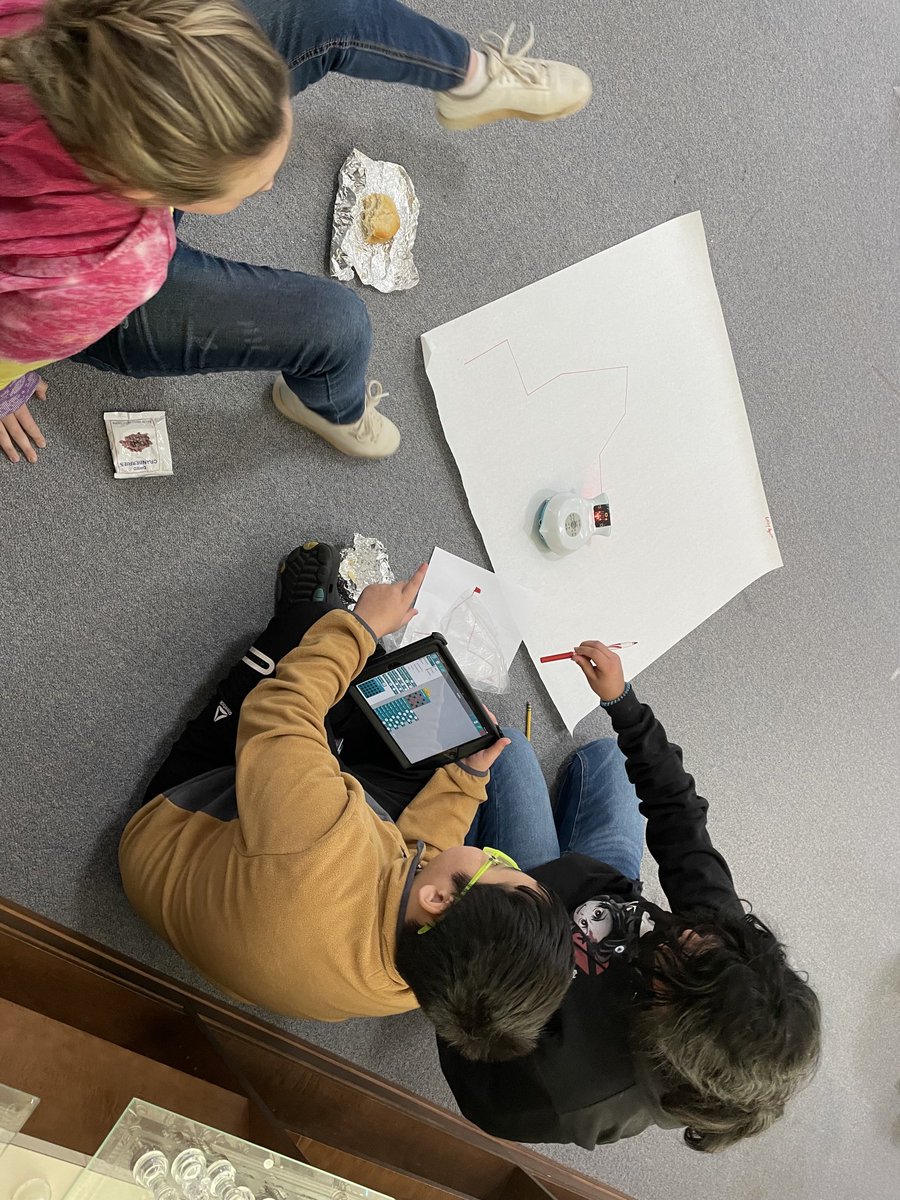 NC STEM West tweet media