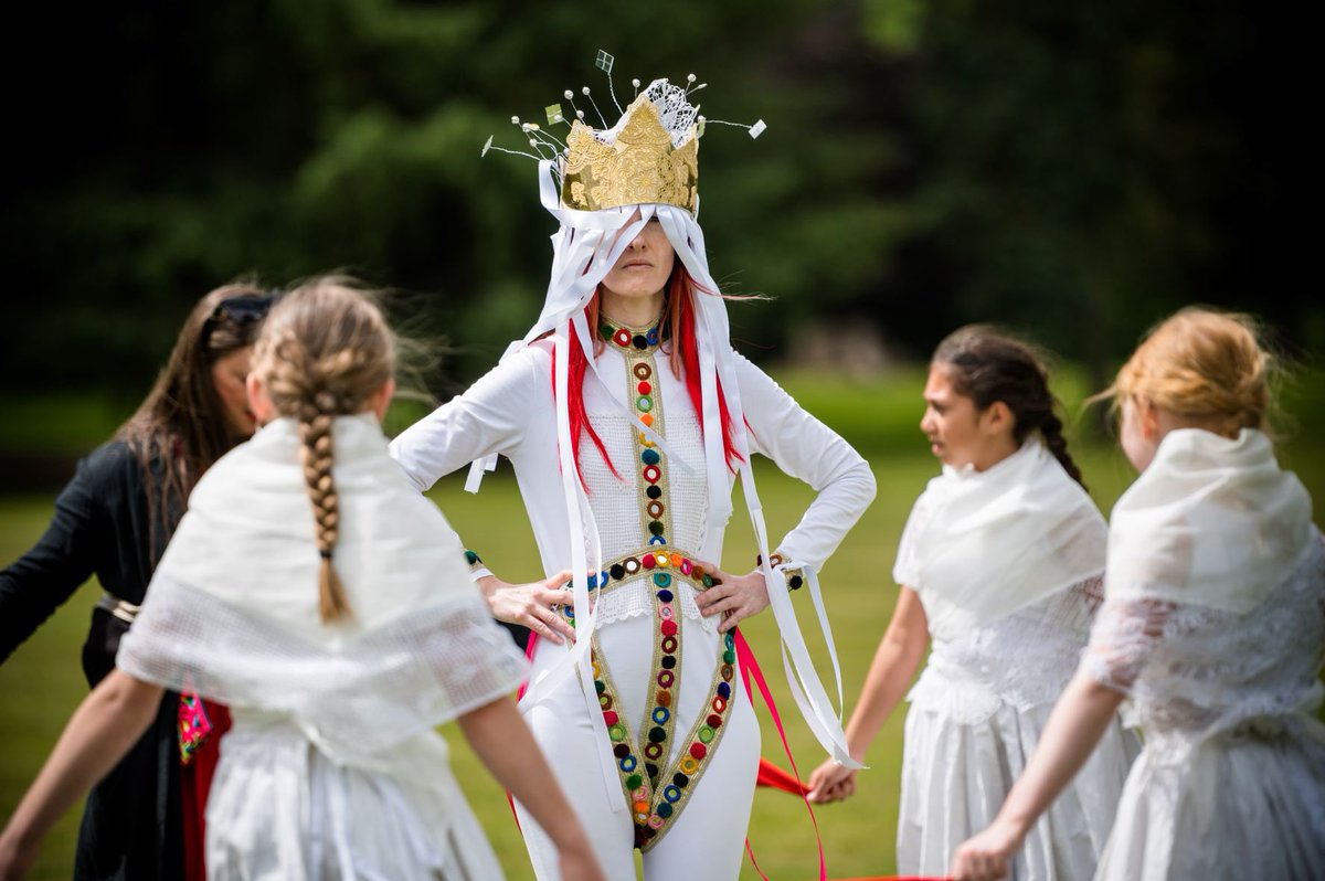 terezabuskova's tweet photo. #LITTLEQUEENS project gives voice to female refugees & other expatriates who wish to express their identities within the intricate cultural context of their adopted home in the UK
@BAW_Creative @MotherShipProj @ace_national @VisitSandwell @byTinaFrancis
https://t.co/XgLNjjYfnT https://t.co/aLvOY0AVXl