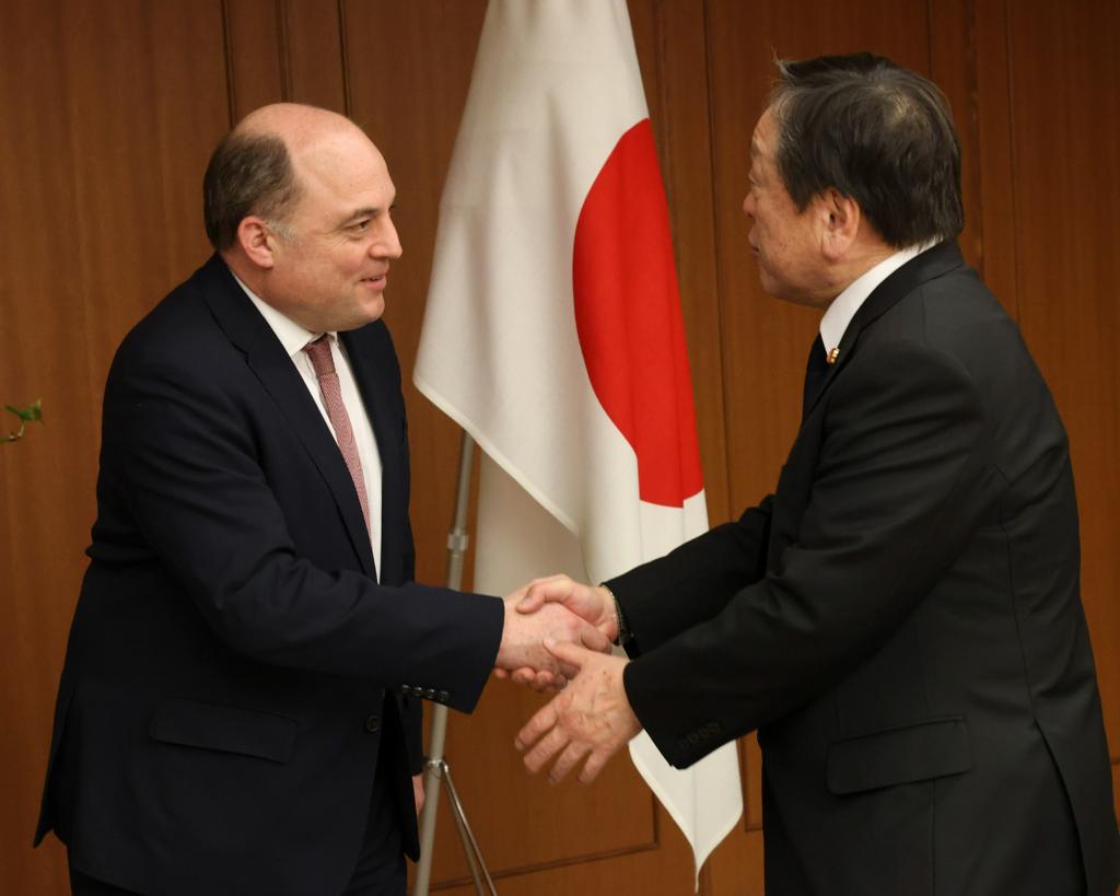 DefenceHQ's tweet photo. 🇬🇧 &amp; 🇯🇵 have a close defence and security partnership. 

Defence Secretary @BWallaceMP met with Japanese Defence Minister Hamada to discuss the UK’s commitment to the Indo-Pacific region, the GCAP programme and further enhanced defence collaboration between our nations. https://t.co/AWuEkrr7tb