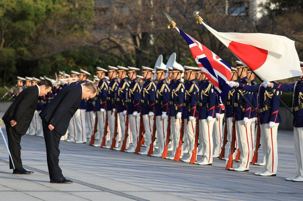 DefenceHQ's tweet photo. 🇬🇧 &amp; 🇯🇵 have a close defence and security partnership. 

Defence Secretary @BWallaceMP met with Japanese Defence Minister Hamada to discuss the UK’s commitment to the Indo-Pacific region, the GCAP programme and further enhanced defence collaboration between our nations. https://t.co/AWuEkrr7tb
