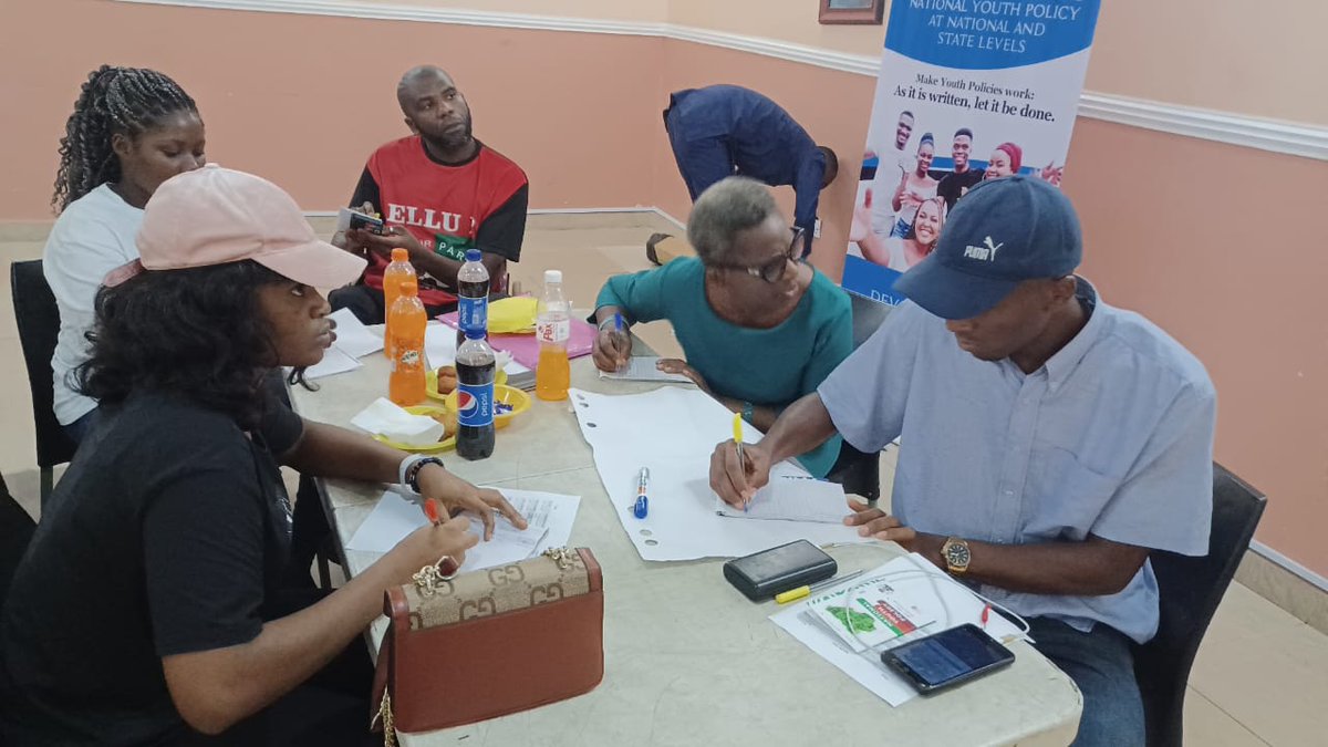 anisah_ari's tweet photo. It's been an incredible 2 days working with youth organizations on adaptive leadership in Nigeria to understand the challenges with the implementation of the National Youth Policy &amp; collectively defining "progress". @YAFng @ALE_Leadership @BrandonKliewer @FMYSD1 @K_uby https://t.co/Xq4VBP8D30