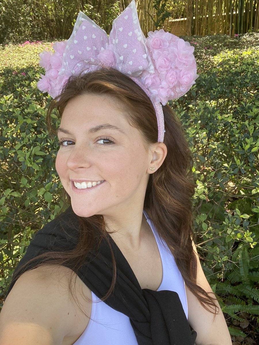 kellydonlea's tweet photo. My #RaganDisney Tagalongs! @itssidneyella https://t.co/mzqvieEsNy