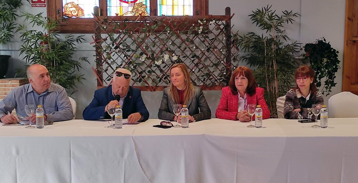 IncisoES's tweet photo. 🗣️Asamblea anual de 𝐀𝐕𝐈𝐂𝐄𝐌𝐂𝐀𝐌, asociación con la que trabajamos por la promoción de las #𝐧𝐮𝐞𝐯𝐚𝐬𝐭𝐞𝐜𝐧𝐨𝐥𝐨𝐠𝐢́𝐚𝐬 entre las personas mayores y las personas con discapacidad
#AVICEMCAM #AsambleaAnual @BienestarSocialCLM @AytoValdepenas #INTERCAPACIDADES https://t.co/lxk6nXfN7g