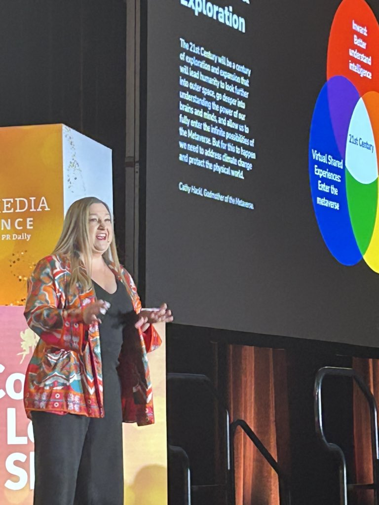 kellydonlea's tweet photo. You must incorporate #AI into your website - @CathyHackl #RaganDisney https://t.co/ovDOj3FoxL