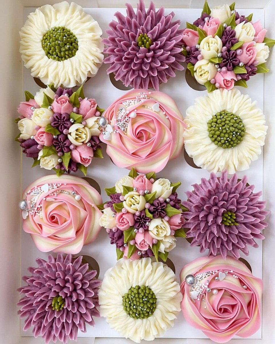 floral cupcakes 🧁🌷