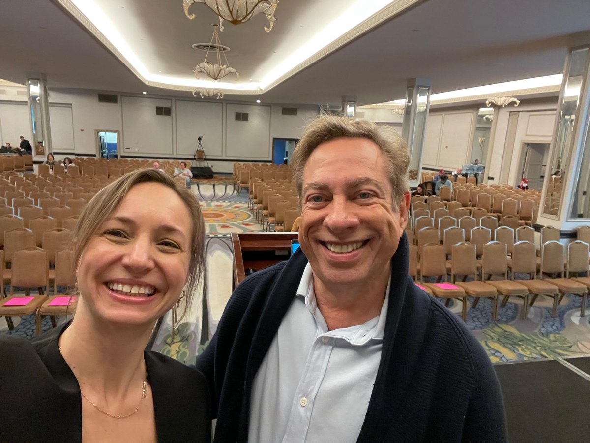 pnetworker's tweet photo. Networker editor in chief Livia Kent catches up with Symposium 2023 speaker @IamDavidKessler as #NetworkerSymposium gets started! #pns23 #psychotherapynetworker https://t.co/X5QX39yIbN