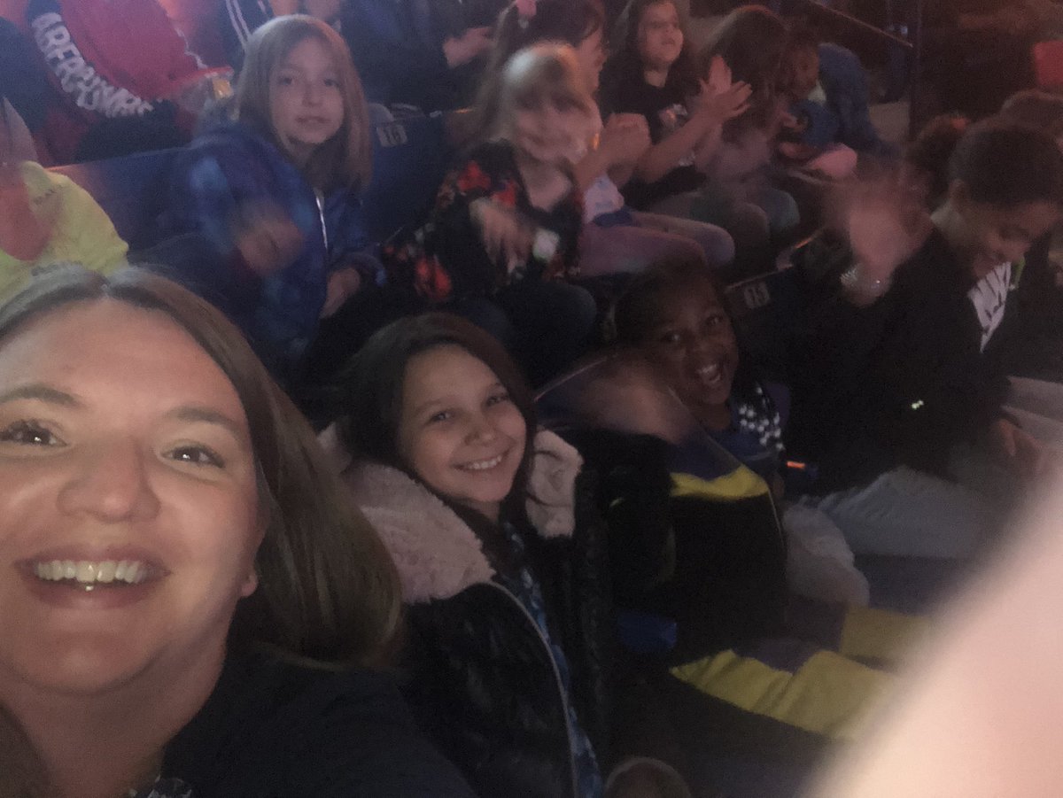 BStan720's tweet photo. Marksmen Education Game Day! 🐾💙@SeabrookBobcats @PrincipalJWSE https://t.co/JlB1hwByKJ