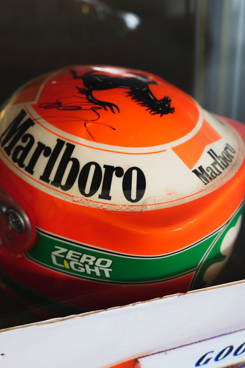 BaldeaRoberto's tweet photo. Can we talk about how gorgeous racing &amp; F1 helmets are?
Literally pieces of art! 
Here’s some I photographed! 🏎️📸 https://t.co/JdLfXkIPcj