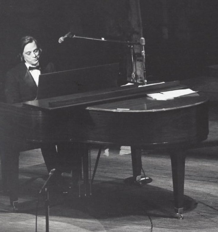 Eric Comstock tweet media