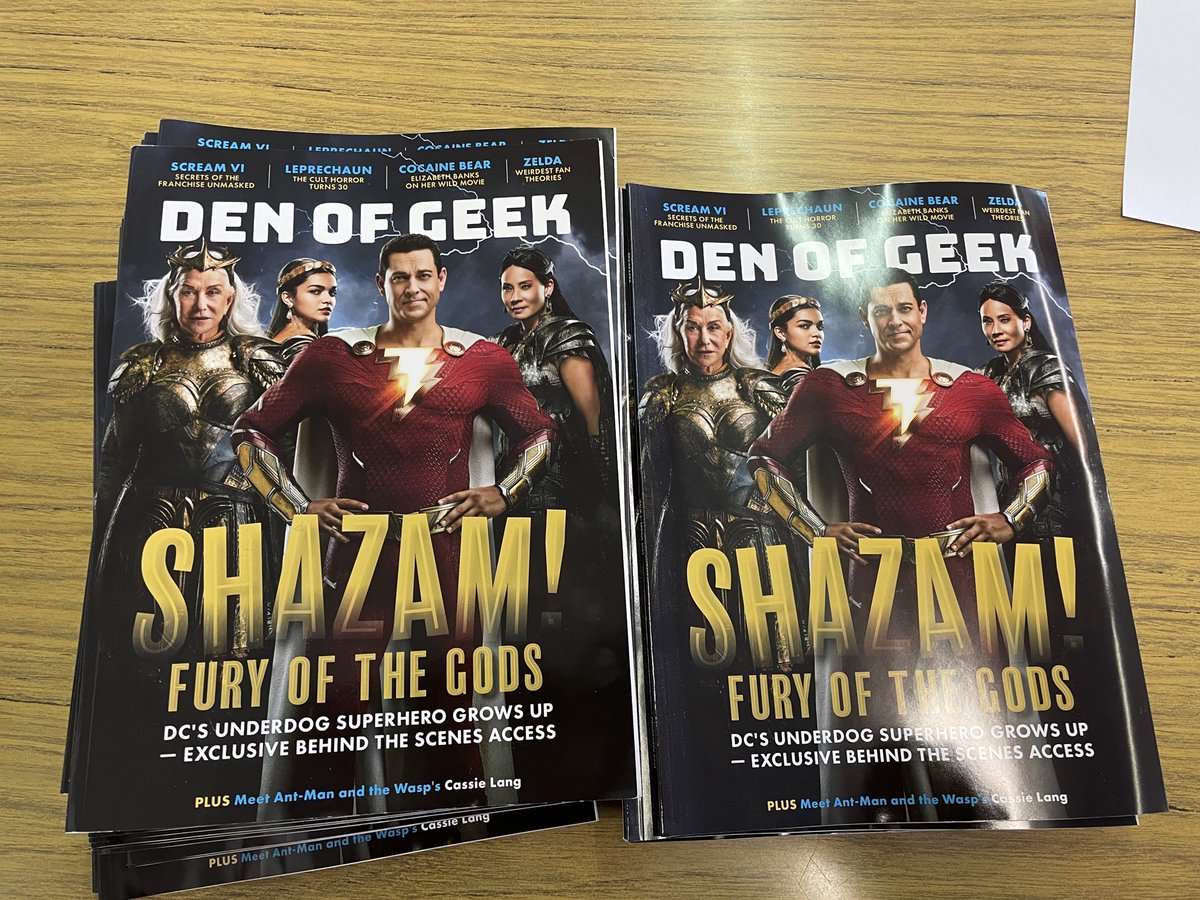 OLSComicClub's tweet photo. Thank you to @CoffeeHeroes1 and @denofgeek @DenofGeekUS for the awesome magazine! 

Our Comic Club girls @OLSNewry enjoyed reading about @ShazamMovie, @AntMan and much more! 😁

#comics #reading #comicclub #newry https://t.co/rb6XTRduDP