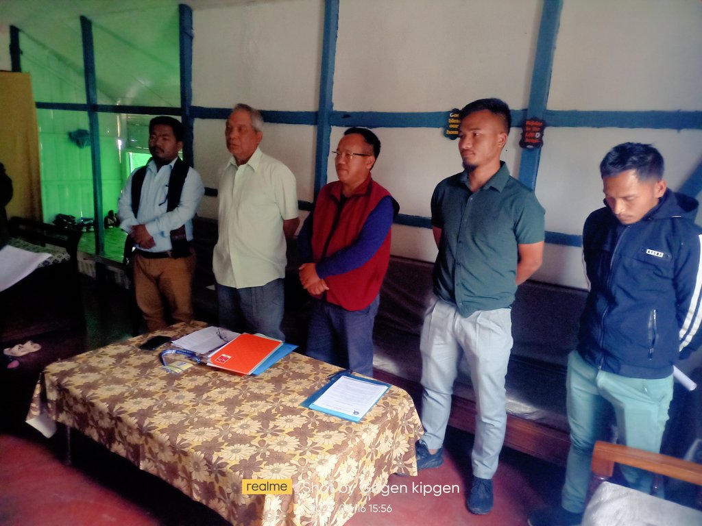 Thadou_TLF's tweet photo. Alivei channa Thadou Linguistic Forum (TLF) General Assembly, 2023 chu lolhingtah in tunin Chairman Pu Janglal Sitlhou inmun, Taloulong kho munna achelha tan ahi.

Assembly sunga TLF in Thadou pao khantouna dinga na kitongho chepi jom dingin phatsah ahi.
1/2 https://t.co/kuWNIpDDS4