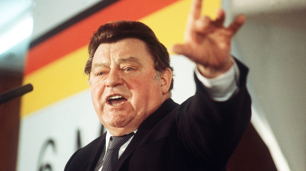 GenosseWehner's tweet photo. Was zu viel Cola als Kind mit Menschen macht: https://t.co/irpJ5TuBqa