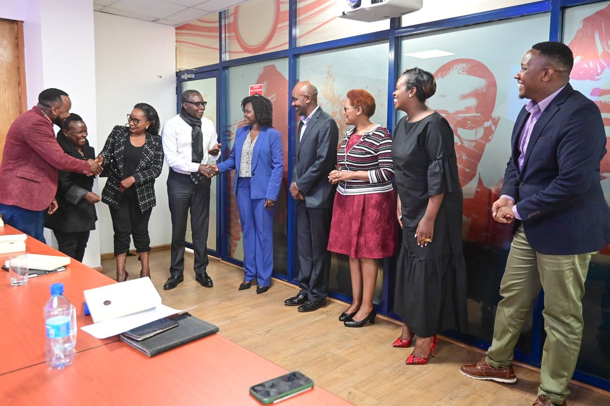 Managing Director and CEO of @FamilyBankKenya Rebecca Mbithi and @RadioAfricaKE Chief Executive Officer Patrick Quarcoo discuss areas of mutual cooperation at Lion Place on March 16, 2023. 📷 Victor Imboto