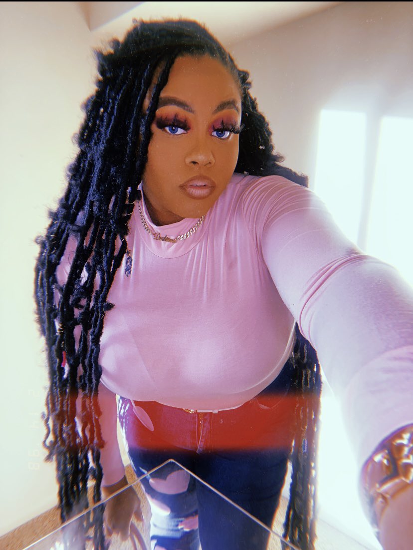 thee_different1's tweet photo. I’m just different 🤷🏽‍♀️ https://t.co/kYmrMbHpO9