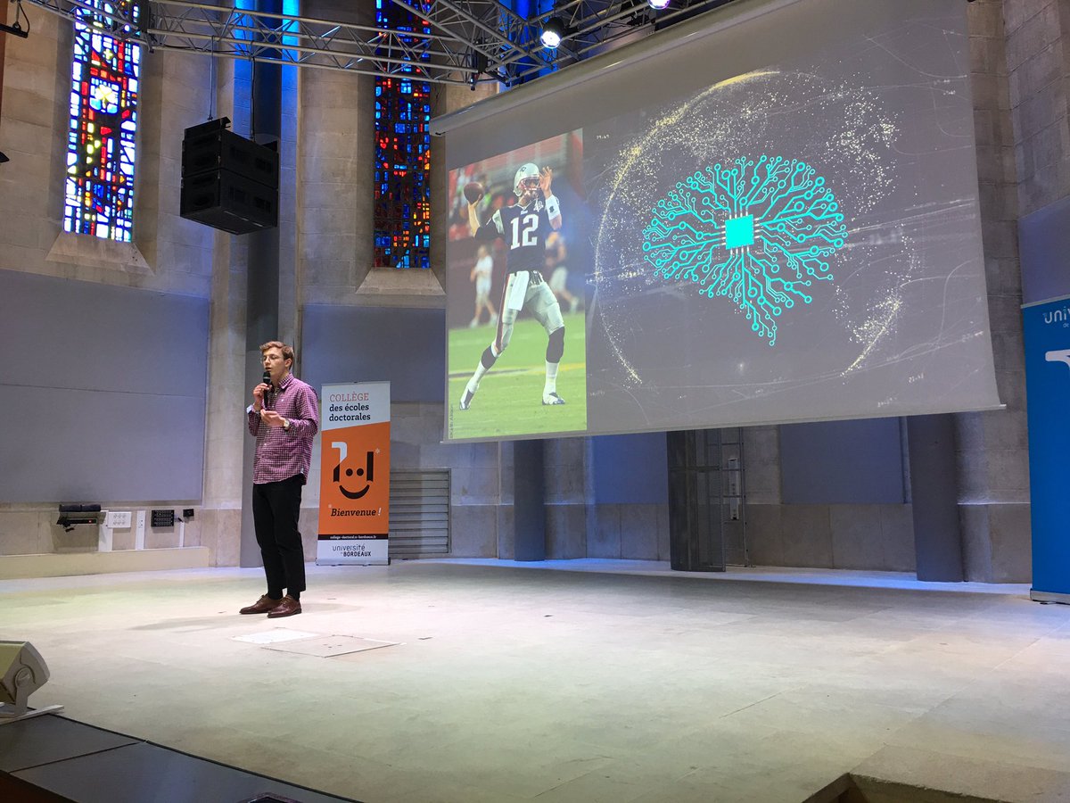 Clément Lipps <a href="/clement_lipps/">Clement Lipps</a> , doctorant en #IA au @LaboIMS fait un lien entre nous tous et la légende du foot américain Tom Brady : nos genoux et leurs blessures ! En utilisant l’intelligence artificielle, bientôt une meilleure récupération plus adaptée ? #MT180