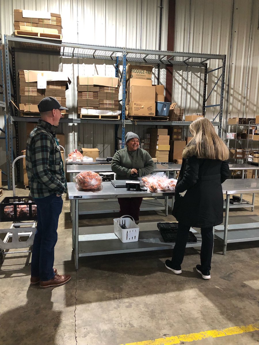 RepWexton's tweet photo. This week I'm celebrating #NationalNutritionMonth by seeing firsthand how locally-sourced food makes its way from #VA10 farms to our school lunchrooms!

I visited TruFarm and @4PFoods who partner to supply nutritious greens all across our region. https://t.co/r86NWVCph9