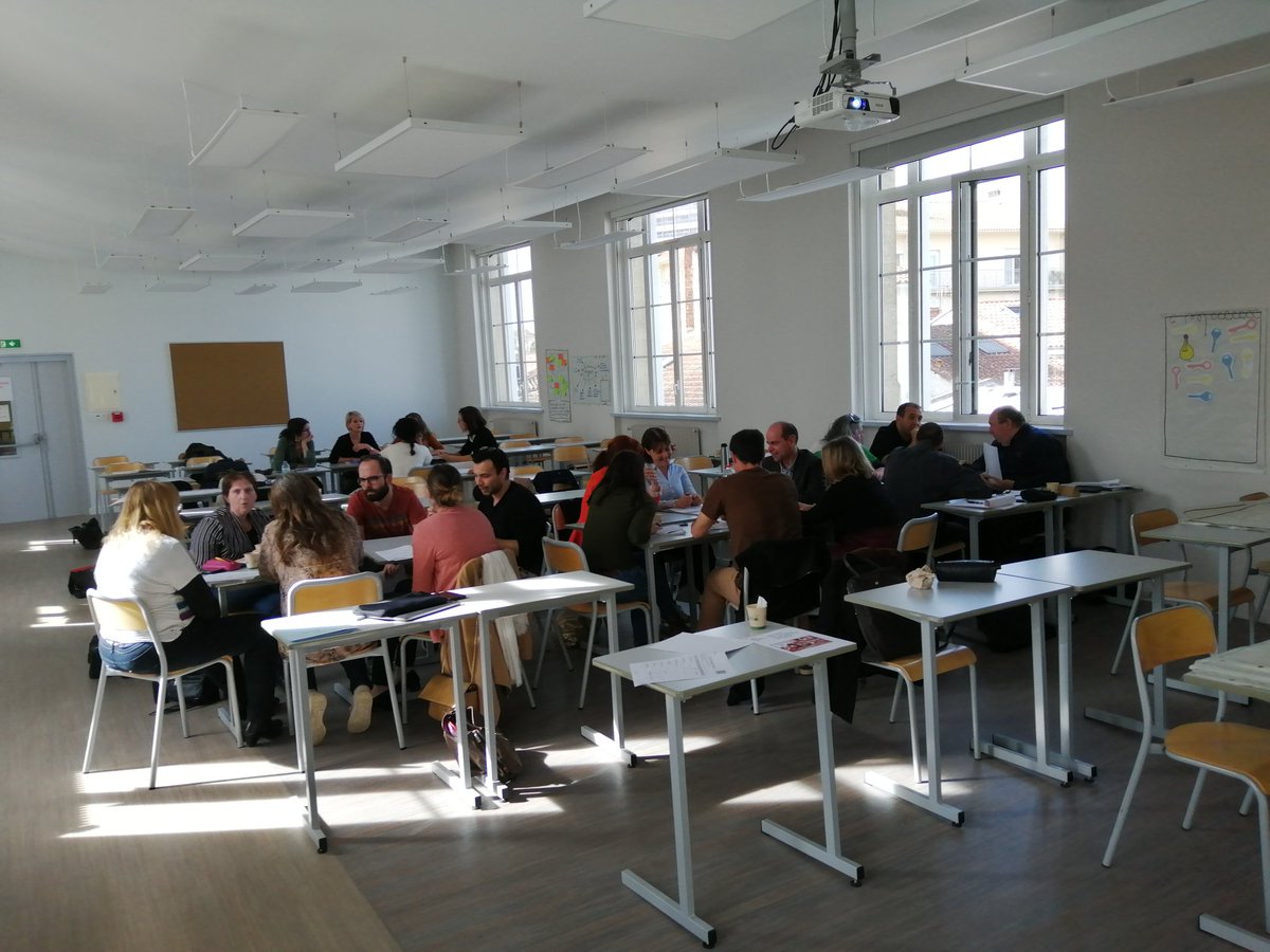 SarpouletPascal's tweet photo. Après midi sudieuse pour les coordonnateurs stagiaires DF de Lot et Garonne. Nous échangeons sur DF 6e. https://t.co/21OYwuoE4M