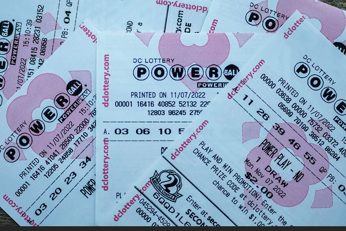 Three people who won $50,000 prizes in Powerball drawings in Massachusetts had better come forward quickly or they could lose their winnings.
Read More: Some Massachusetts Powerball Winners Are Running Out of Time | https://t.co/ppvZfTReVi https://t.co/hqMgMqZeEr