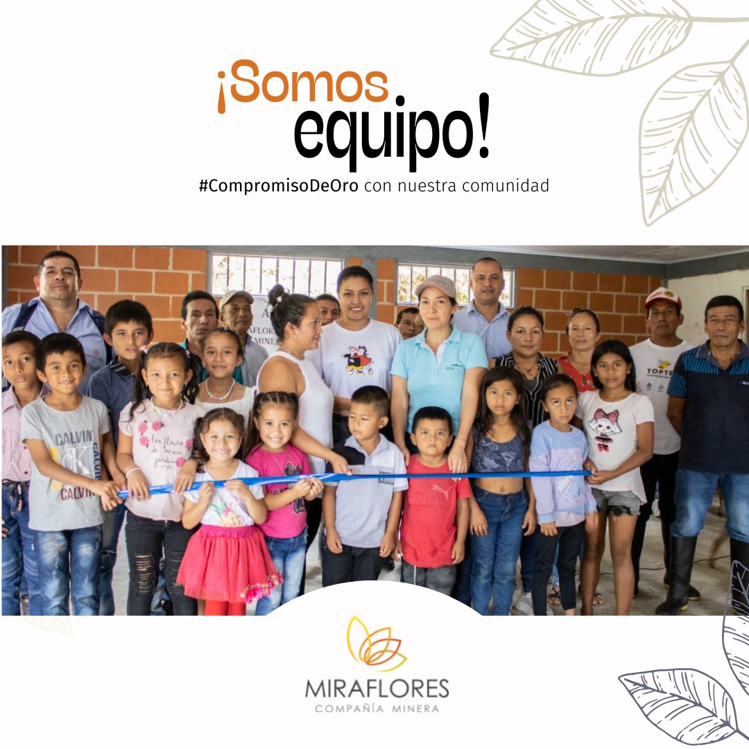 MCM_Miraflores's tweet photo. Apoyamos el mejoramiento de infraestructura que nuestros vecinos aprovechan para el desarrollo de actividades lúdicas. En la foto, la inauguración de la caseta comunal de la vereda Chuzcal Alto. En @MCM_Miraflores nuestro #CompromisoDeOro es con nuestra comunidad. https://t.co/d2Y59HLv9K