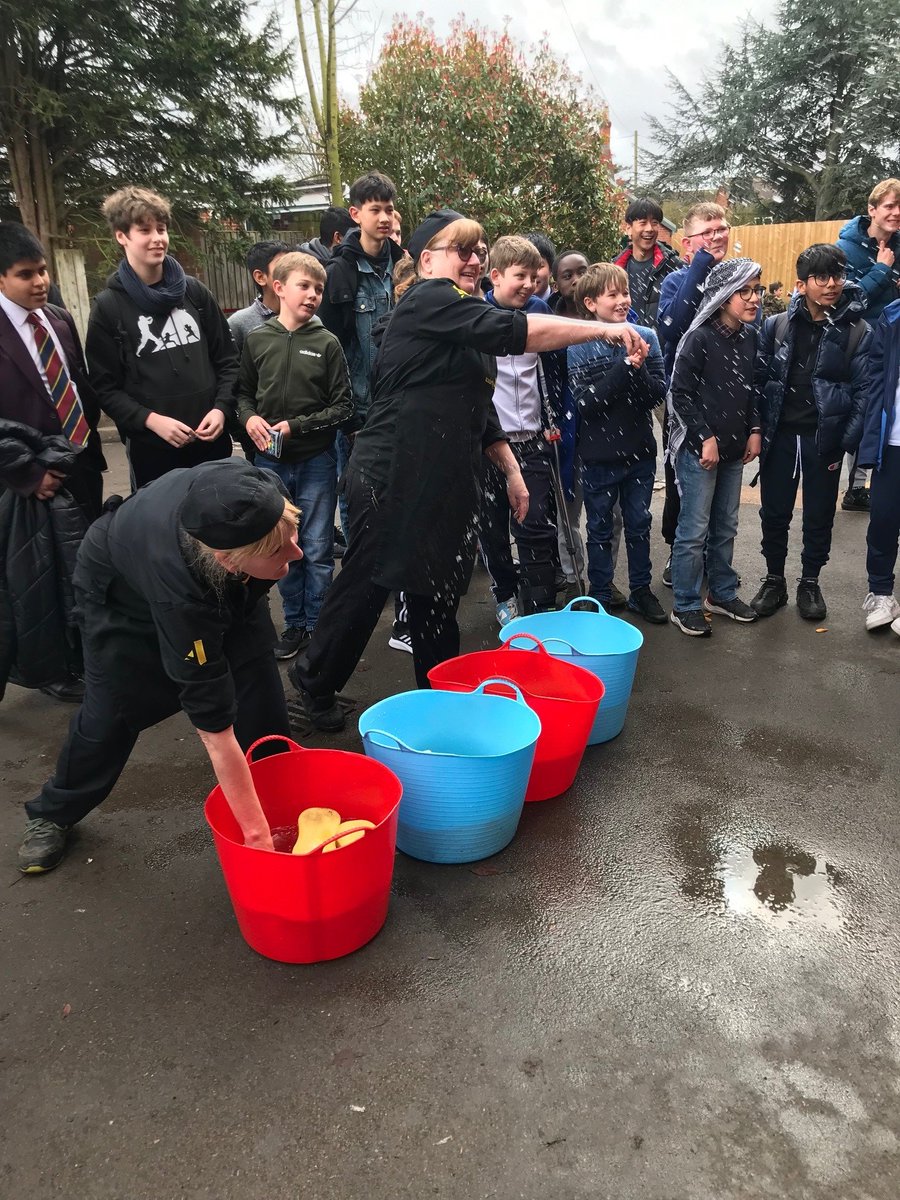 HabsAdamsGS's tweet photo. Our dinner ladies enter the fray! 💦🧽💪 Sponge throwing for a good cause... #CharitiesWeek https://t.co/72QgmRTX5S