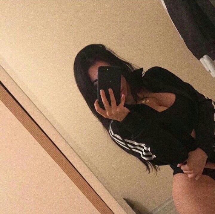 rima_nudeuse's tweet photo. Je suis chaude 🥵 https://t.co/xp6FHTcLWw