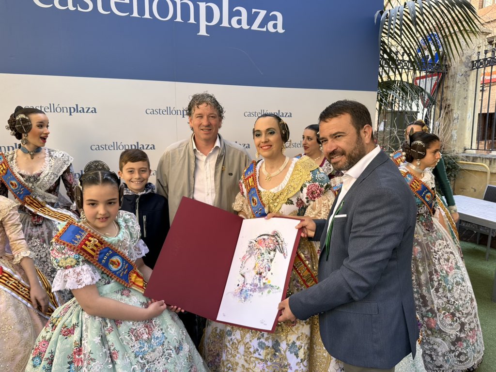 FallaCTarancon's tweet image. Visita a la Bodeguilla de Castellón Plaza en el dia de hui en les Festes de la Magdalena