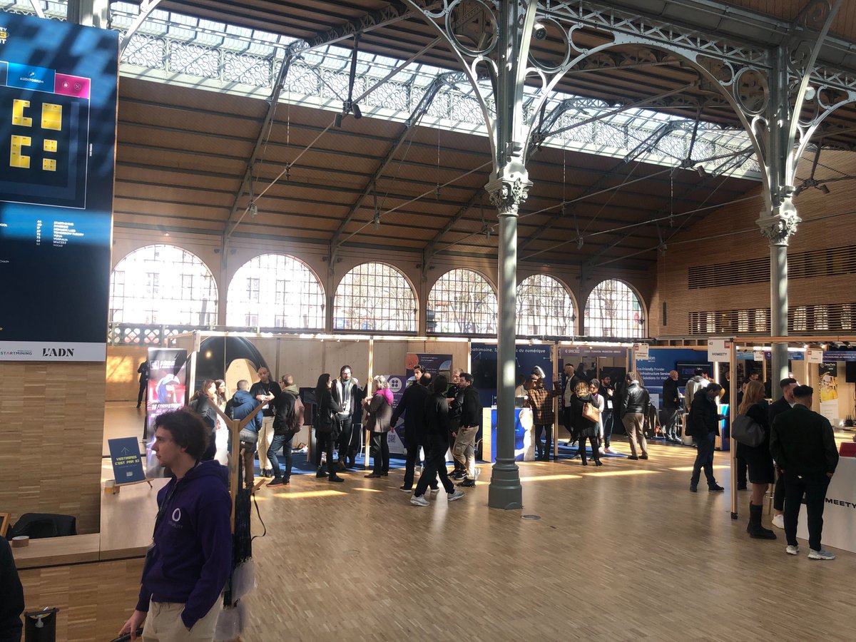 sesamers's tweet photo. #TeamSesame in @Web3Virtuality Paris, checking exhibitors such as @tezos, @htc, @Fabernovel, @Lenovo. https://t.co/Py2mPAoAQh