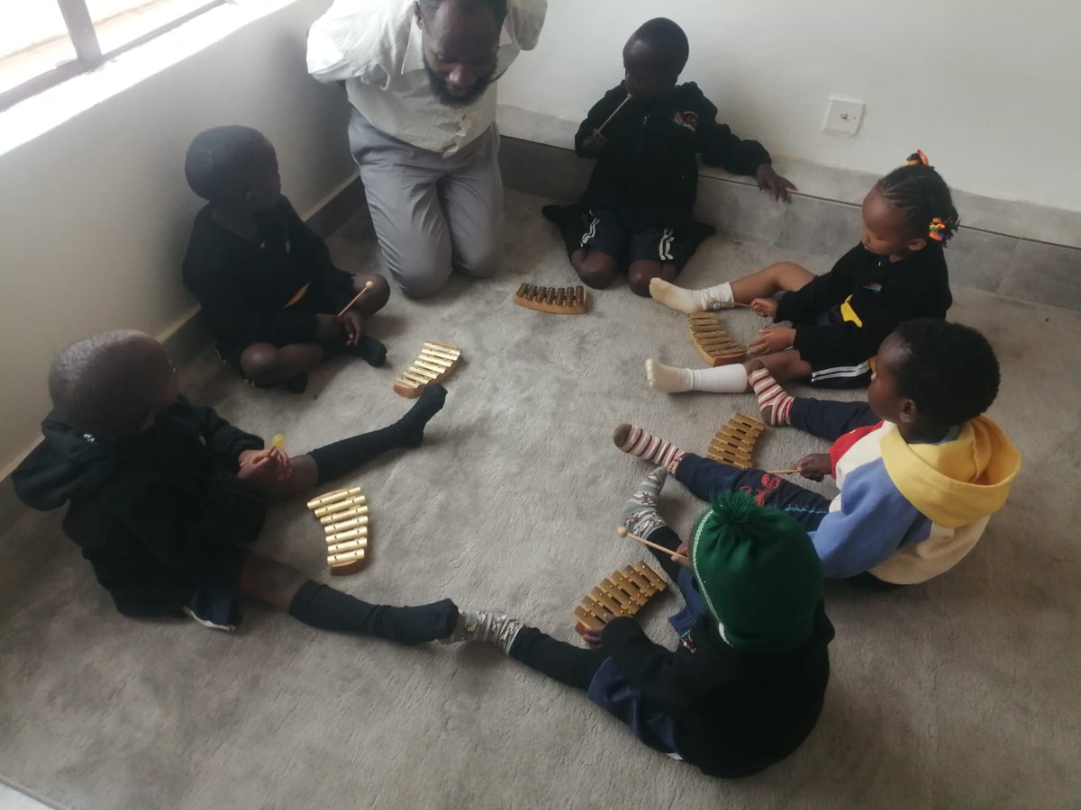 ArklightSchool's tweet photo. We celebrate our teachers.They are very supportive and each one of them is a role model. They inspire us to embrace Christian values.Located next to Migaa Golf Estate, Kiambu and in Fourways Junction Estate Kiambu Road.
#internationalschools #Kiambu #britishcurriculum #montessori https://t.co/aOSDOH7twT