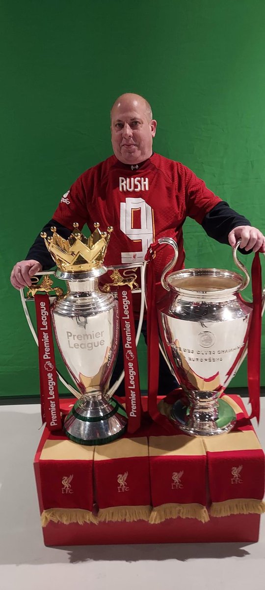 TylerOB96's tweet photo. My uncle just passed away this week, the biggest Liverpool and Ian Rush fan I have ever met, would mean the world for him to get some recognition @LFC @Ian_Rush9 @LFCHelp https://t.co/L3q84M8Mst