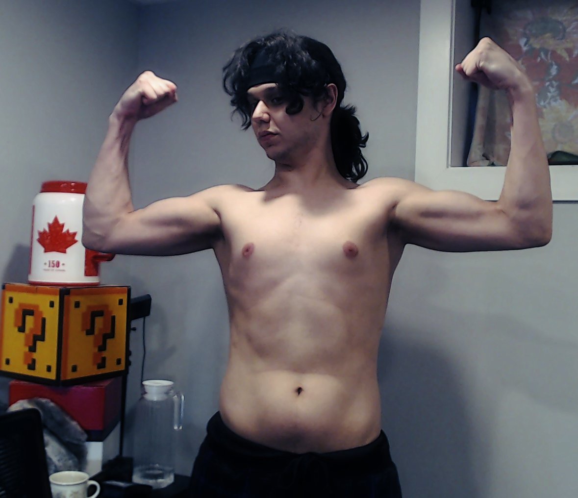 RilyBaly's tweet photo. I've had more energy so I've been working on myself again. 💪💪 

Been working on my core a lot to combat that pesky nerve damage in my back and I'm seeing real definition forming. 😁 https://t.co/YiiqvsYA7v