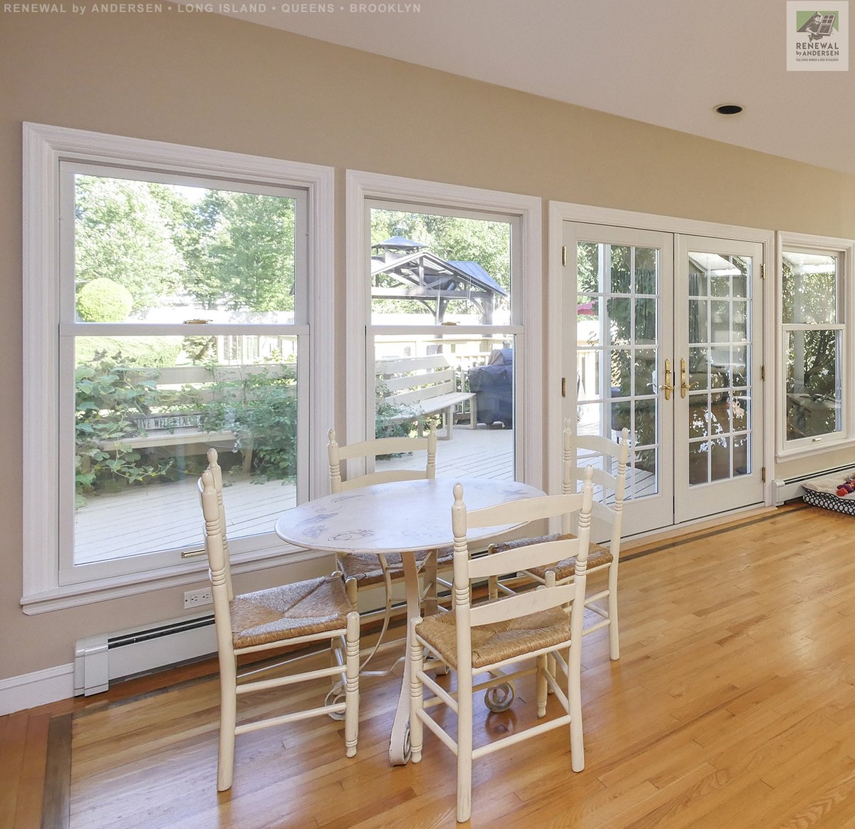 RbA_Metro's tweet photo. Beautiful ##home with new cottage style windows and French Doors we installed.

#cottagestyle #cottagestylewindows #doublehung #doublehungwindows #windowcompany #frenchdoors #patiodoors #doors #andersen #renewalbyandersen #longisland #homeimprovement #renovations #remodeling https://t.co/oTKOVgXhaH