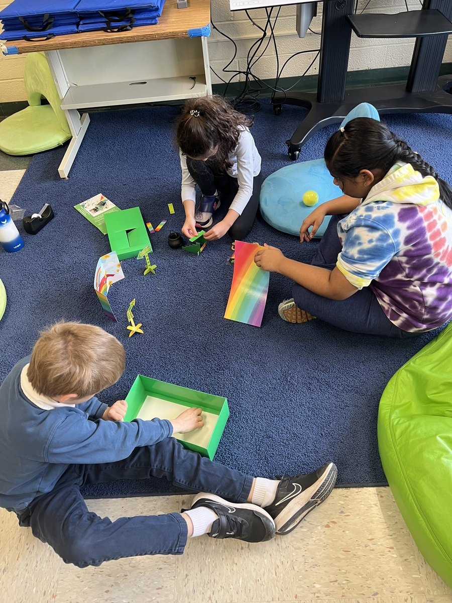 QRS_Smith's tweet photo. We are hoping we will catch a leprechaun tonight! We even built a leprechaun trap! #qrsride https://t.co/ktUZqdHVge