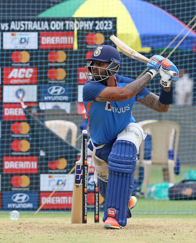 surya_14kumar's tweet photo. 🏠🏏💙 https://t.co/mIeSwfQf7u