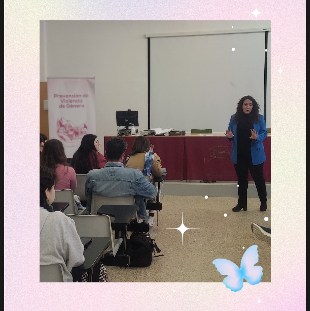 IreneRoj's tweet photo. Hoy hemos recibido formación sobre asociacionismo y asistencia letrada a víctimas de violencia de género por parte de Asociación Protegidas y Asociación Mujeres Juristas de Almería 📸 #TISOC #PROMIG @IAlhadra @IgualdadAND @eduKalmeria @FPAndaluza https://t.co/2SWHOoEV6h