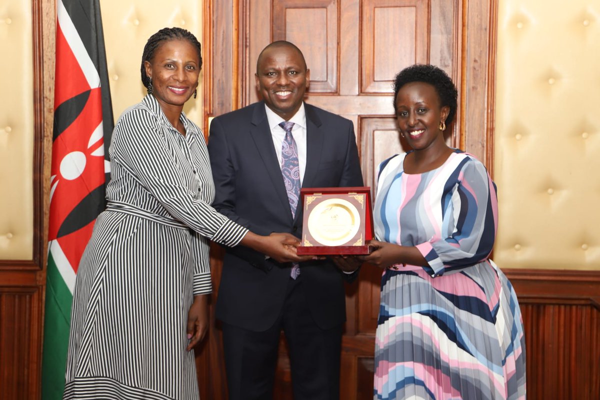 PeacaEA's tweet photo. In preparation for the Launch of the PEACA Kenya Chapter, the @peacaEA secretariat paid a courtesy call to key stakeholders including Hon @Aaroncheruiyot  leader of the Majority Senate, Hon @KIMANIICHUNGWAH  Leader of the Majority National Assembly of Kenya https://t.co/DczWEKQJi8