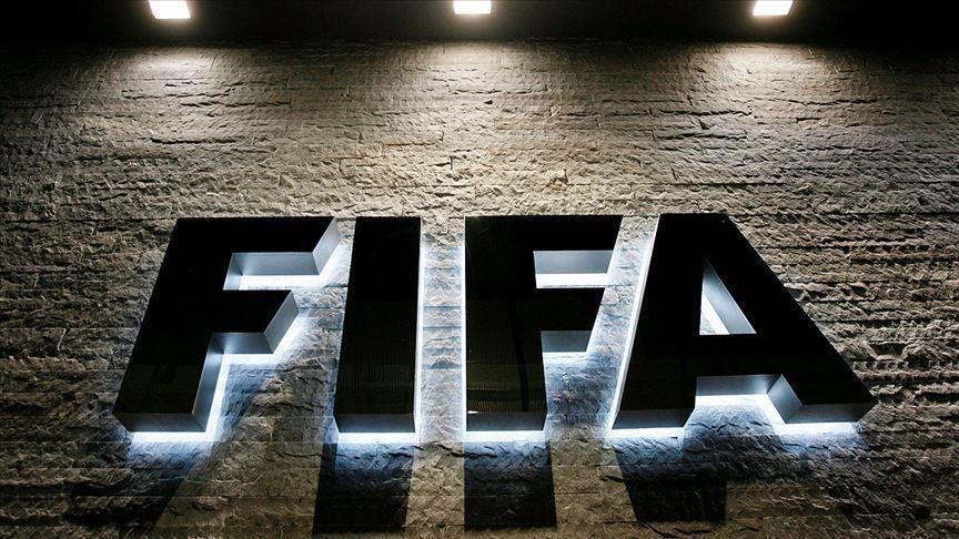 DexertoFGB's tweet photo. 🚨 Le président de la FIFA Infantino veut concurrencer EA Sports FC avec leur propre jeu de foot (EA Sports refusant de payer pour garder le nom FIFA).

"Le tout nouveau jeu FIFA (FIFA 25, 26, etc.) sera toujours le meilleur jeu, et nous aurons des nouvelles à ce sujet bientôt" https://t.co/wPYdbPFjLC