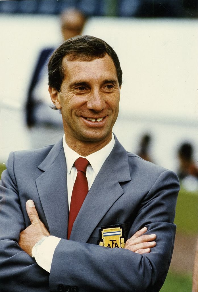 [HILO]
💬👔ANÉCDOTAS DE BILARDO!

🎂Con motivo de su cumpleaños, recordamos historias de Carlos Salvador Bilardo.

🤩Hay muy conocidas y otras no tanto, todas son IMPERDIBLES!