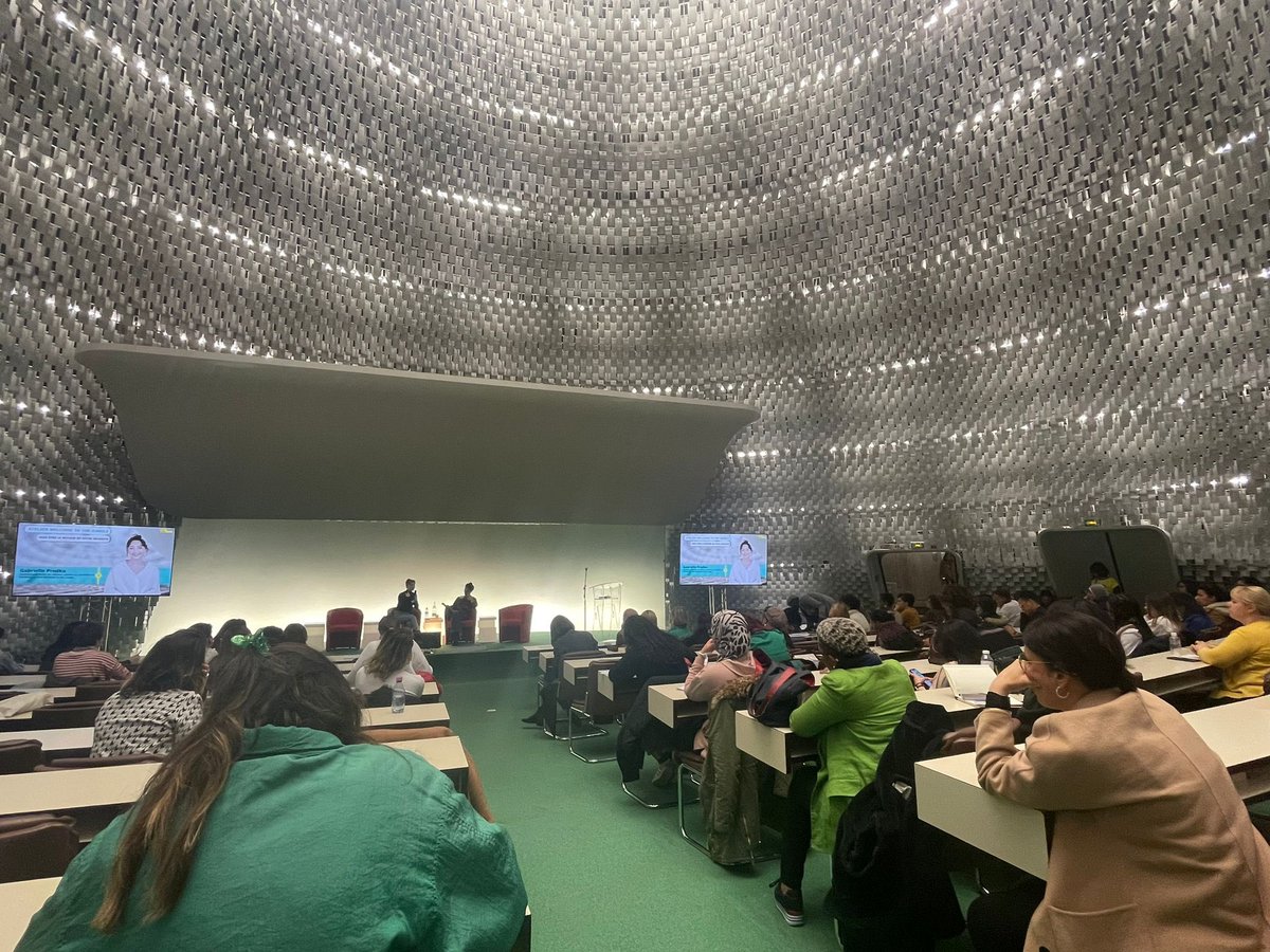 Social Builder (@socialbuilder) on Twitter photo Gabrielle, journaliste et cheffe de rubrique au sein de <a href="/wttj_fr/">Welcome to the Jungle France</a> partage ses conseils aux participant.e.s en matière de présentation de soi, de recherche d' #emploi et de #reconversion professionnelle ! #OsezLaTech Gabrielle, journaliste et cheffe de rubrique au sein de <a href="/wttj_fr/">Welcome to the Jungle France</a> partage ses conseils aux participant.e.s en matière de présentation de soi, de recherche d' #emploi et de #reconversion professionnelle ! #OsezLaTech