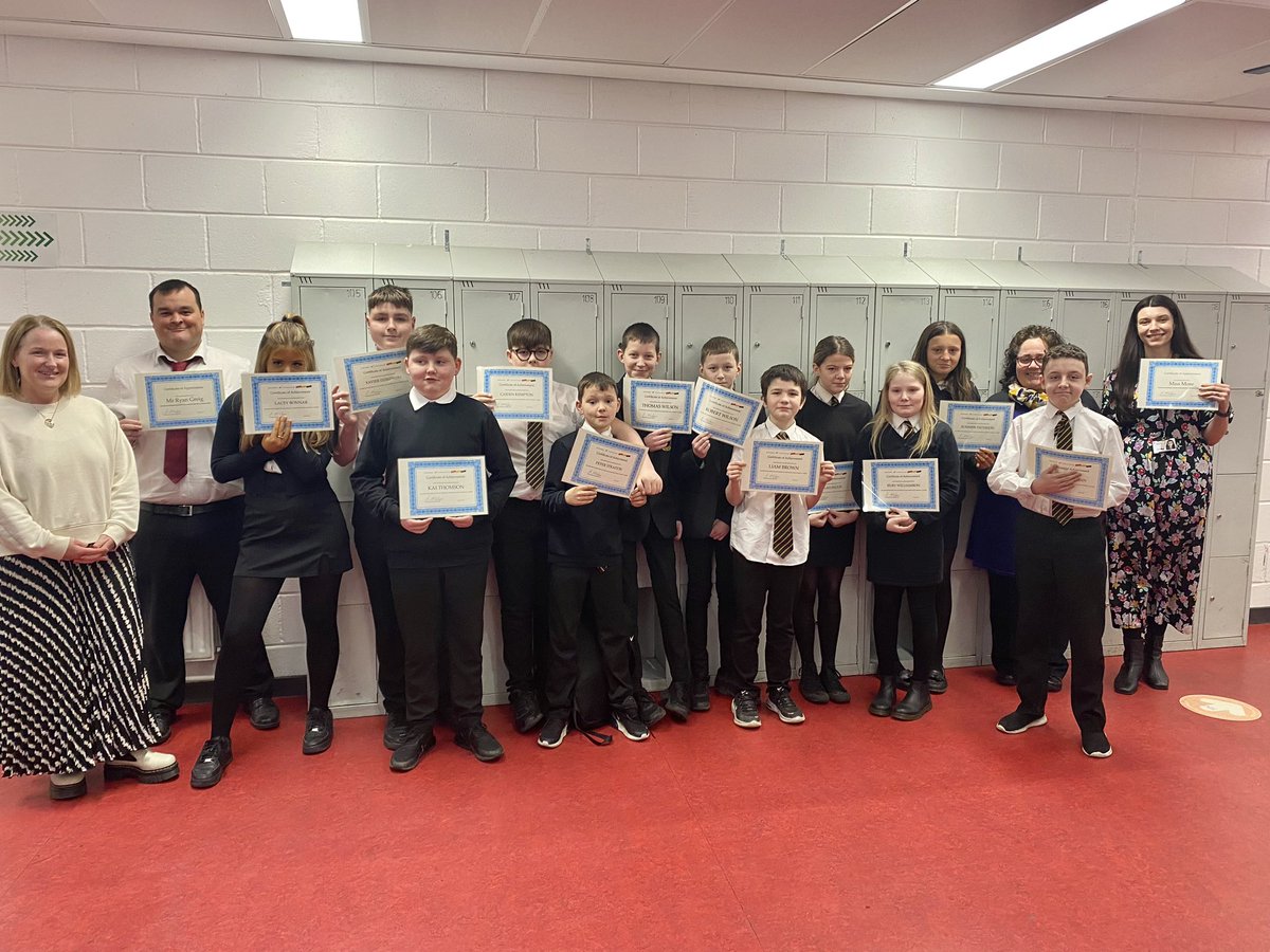 LALiteracy's tweet photo. Here we have our first group of Literacy Champions - they have successfully completed our literacy course &amp; staff feedback confirms their improvement across the school👏🏻👏🏻👏🏻 @BonessAcadLib @Boness_Academy https://t.co/XJh6ejZ0LN