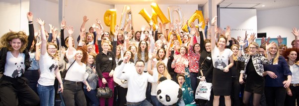 PAYBACK GROUP (@payback_group) on Twitter photo PANDA Digital & Tech 2023 by PAYBACK am 23. Juni 🐼 💙 <a href="/we_are_panda/">PANDA | The Women Leadership Network</a>
Für wen?
Alle Frauen mit mindestens zwei Jahren Berufserfahrung aus der Digital- & Tech-Branche, die schon in Führungsrollen arbeiten oder Lust auf Führung haben.
Melde dich jetzt an:
we-are-panda.com/contests-labs/… PANDA Digital & Tech 2023 by PAYBACK am 23. Juni 🐼 💙 <a href="/we_are_panda/">PANDA | The Women Leadership Network</a>
Für wen?
Alle Frauen mit mindestens zwei Jahren Berufserfahrung aus der Digital- & Tech-Branche, die schon in Führungsrollen arbeiten oder Lust auf Führung haben.
Melde dich jetzt an:
we-are-panda.com/contests-labs/…