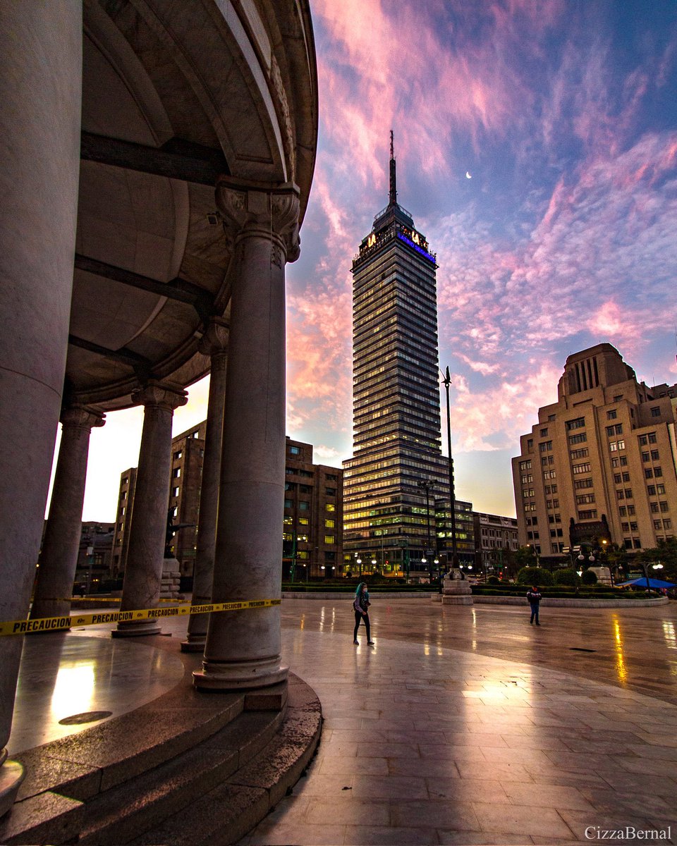 Ayúdenme a hacer viral 
una de las fotos más hermosas que he tomado de la ciudad!!!

Solo para que el mundo conozca lo bello que es la ciudad de México 🙌