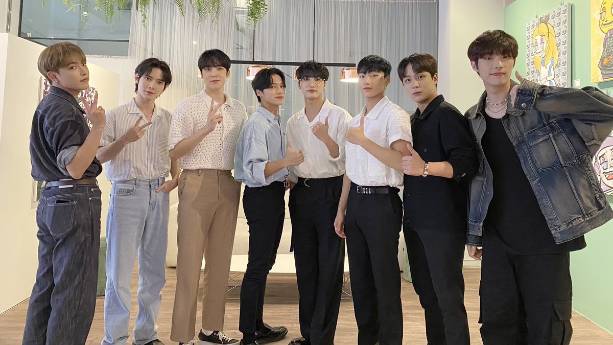 MySan1006's tweet photo. Kpop idol that mentioned ATEEZ on their Weekly Idol profiles!

—a thread.

#ATEEZ #에이티즈 @ATEEZofficial https://t.co/ier9h5zqE1