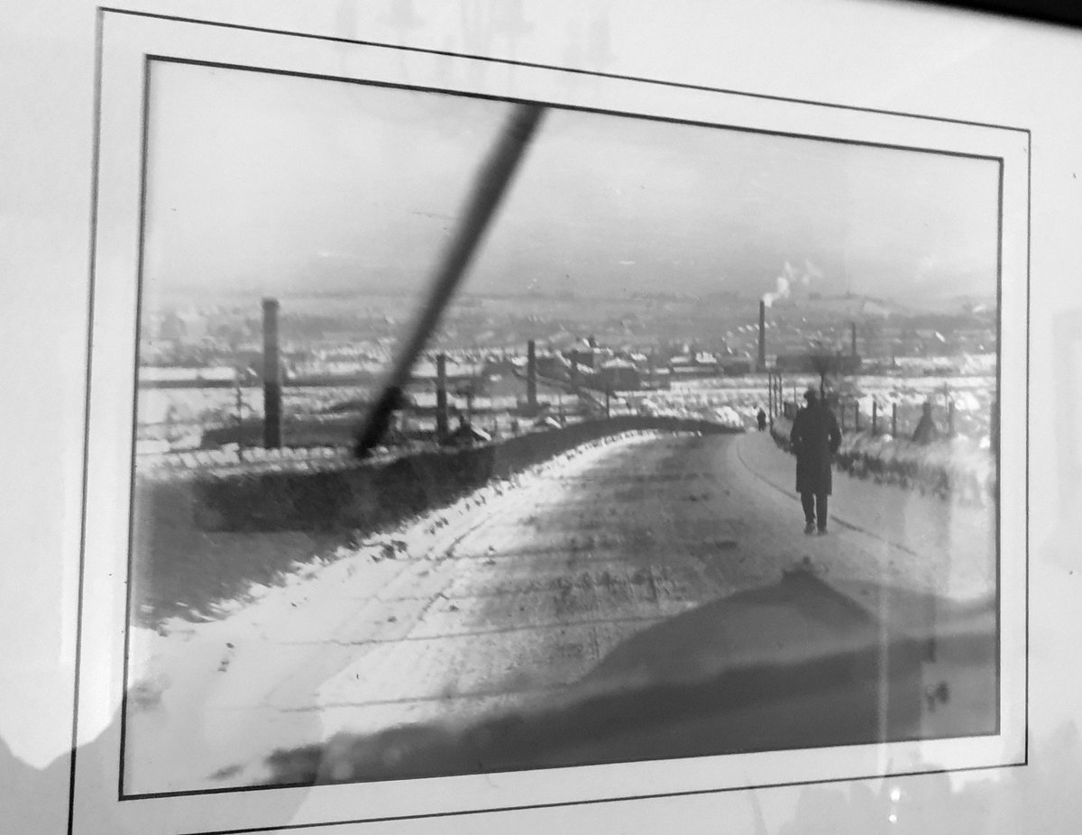 LowUrpethFarm's tweet photo. Winter 1939/1940 
Photos of Low Urpeth Farm  and a trip to Birtley #winter1939 #snow #Birtley #ThrowbackThursday https://t.co/kjAYZkbGSc