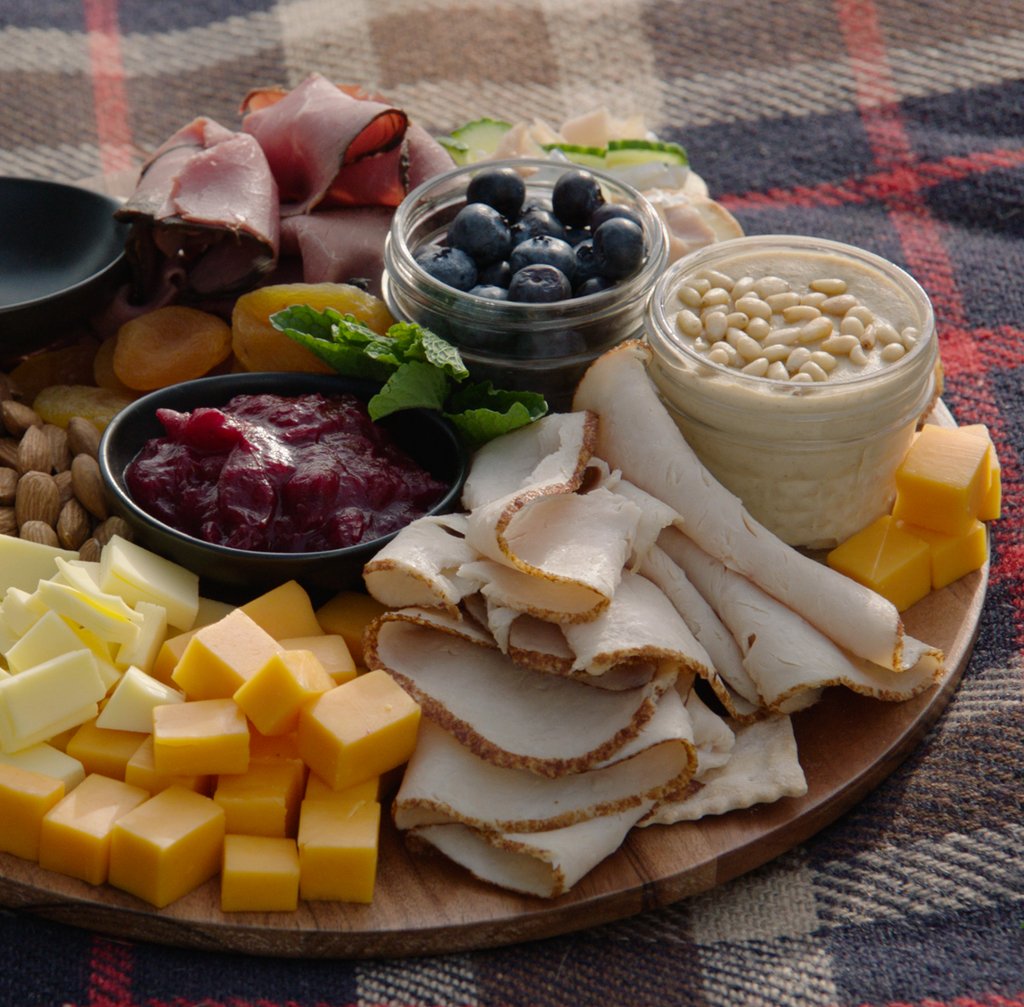 KretschmarDeli's tweet photo. Tasty &amp; sliced Kretschmar Deli meats always make your picnic board better than expected 😉 

Try it with your favorite jams and see what a crowd pleaser it is!

#ASliceAbove #TasteTheKretschmarLife #DeliSince1883 #OffTheBone 
 #KretschmarDeli https://t.co/C47QQQADwf
