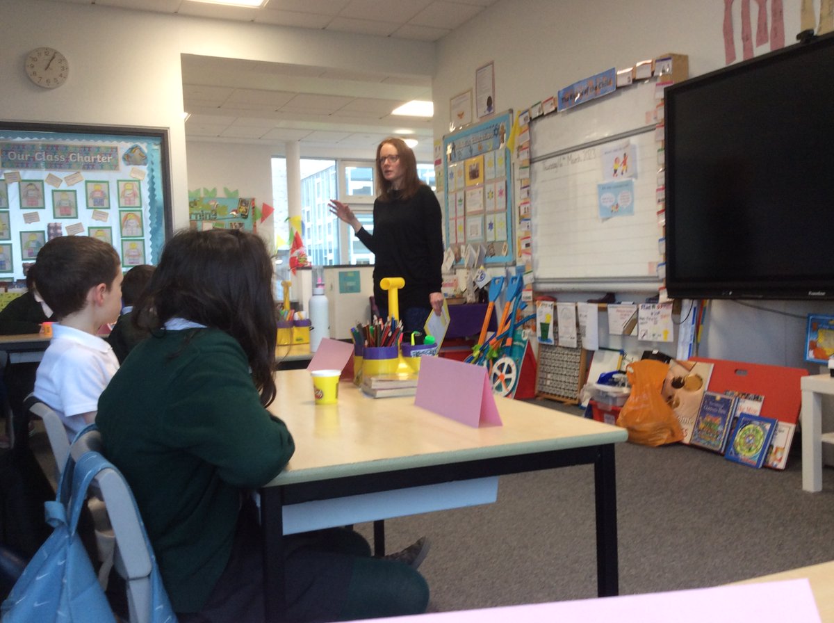 StMarysLargs's tweet photo. P4 enjoyed an interactive resilience &amp; wellbeing workshop delivered by @katyroser1  aimed at helping children feel better equipped to deal with uncomfortable feelings like fear &amp; worry. #RRSA #12 #29 @AliAllan_PLL https://t.co/qIyirl5KQM