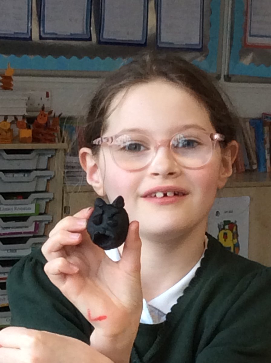 StMarysLargs's tweet photo. P4 enjoyed an interactive resilience &amp; wellbeing workshop delivered by @katyroser1  aimed at helping children feel better equipped to deal with uncomfortable feelings like fear &amp; worry. #RRSA #12 #29 @AliAllan_PLL https://t.co/qIyirl5KQM