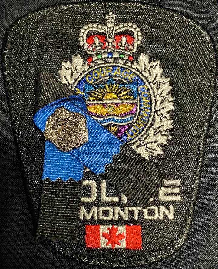 livingbyyyz's tweet photo. Hearing the news of two murdered @edmontonpolice officers from  @YEGPA last night while attending a call. 

Another sad day, but also a realization of how things have changed dramatically for police officers in this country. Watch out for one another, and families 

Rest Easy. https://t.co/YS9Be5eID3